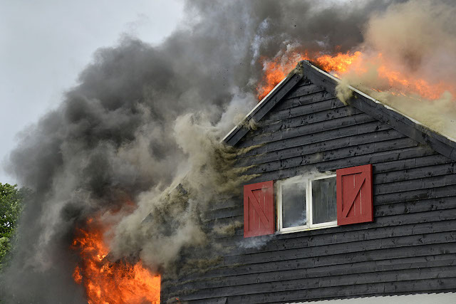 2019/124/20190608-14u40 GB 041 Grote brand Sloterweg.jpg